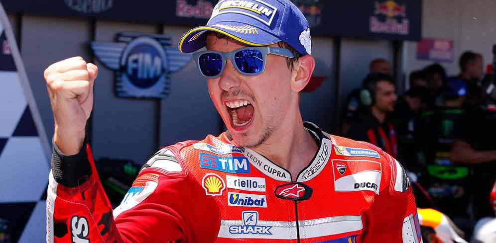 Lorenzo Ditaksir Repsol Honda?